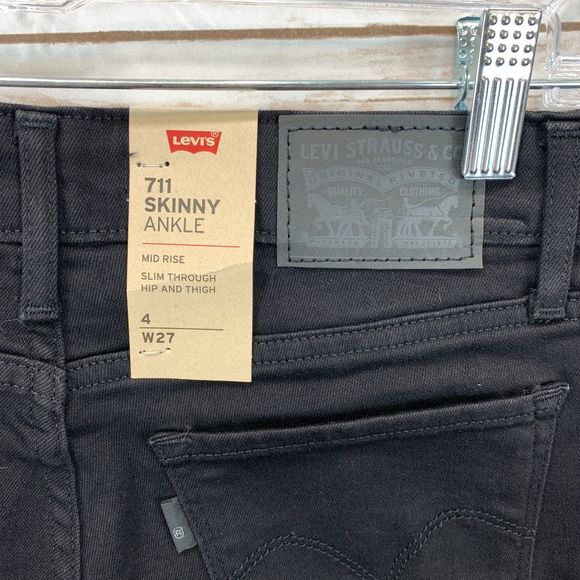 Levi's Women's 711 Skinny-Ankle Jeans - Picture 5 of 5